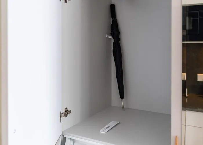 Compact - 5 Min From Bus Station Рига